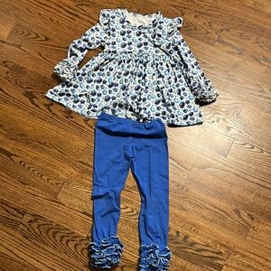 Floral Ruffle top with Blue Leggings